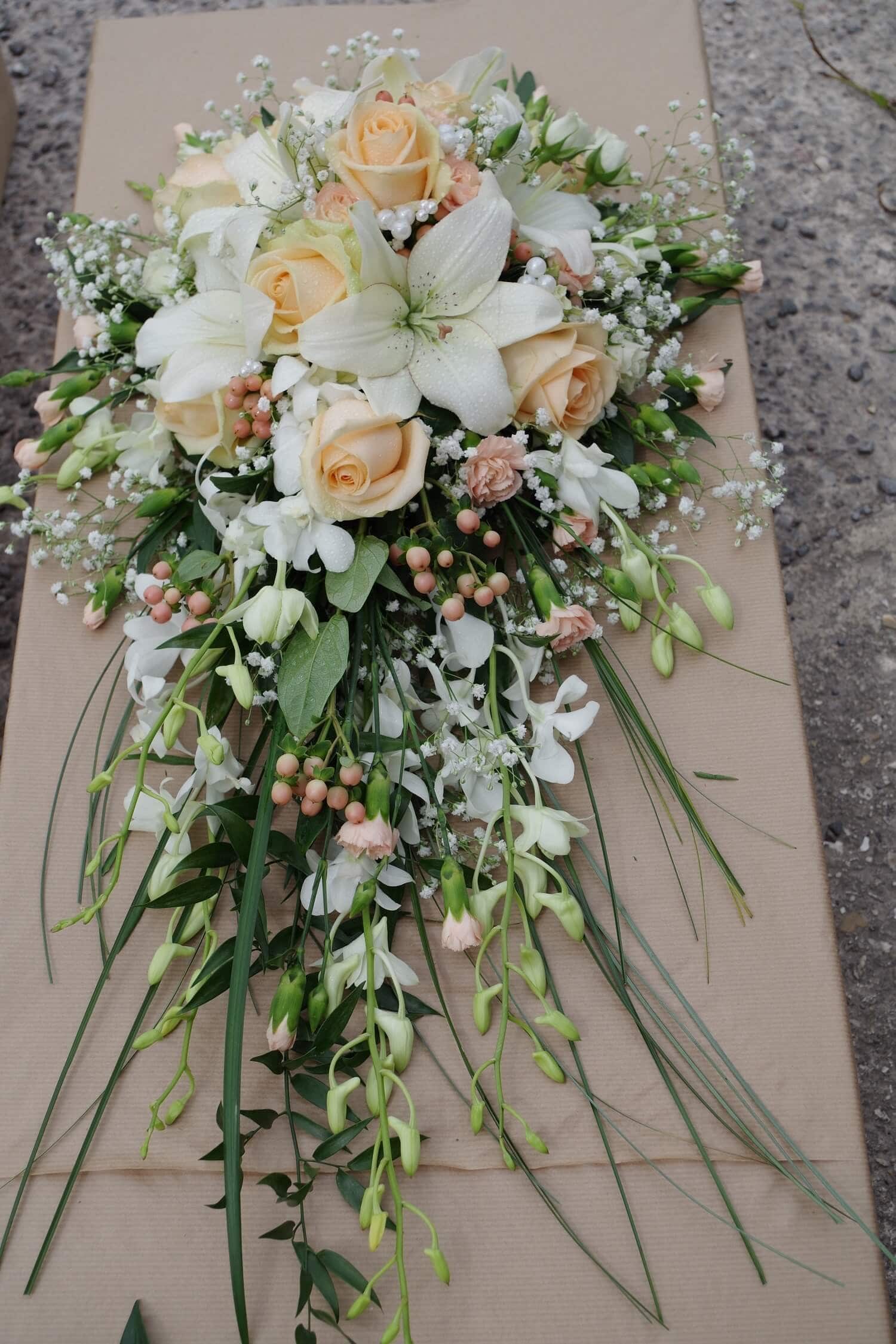 FRESH WEDDING FLOWERS